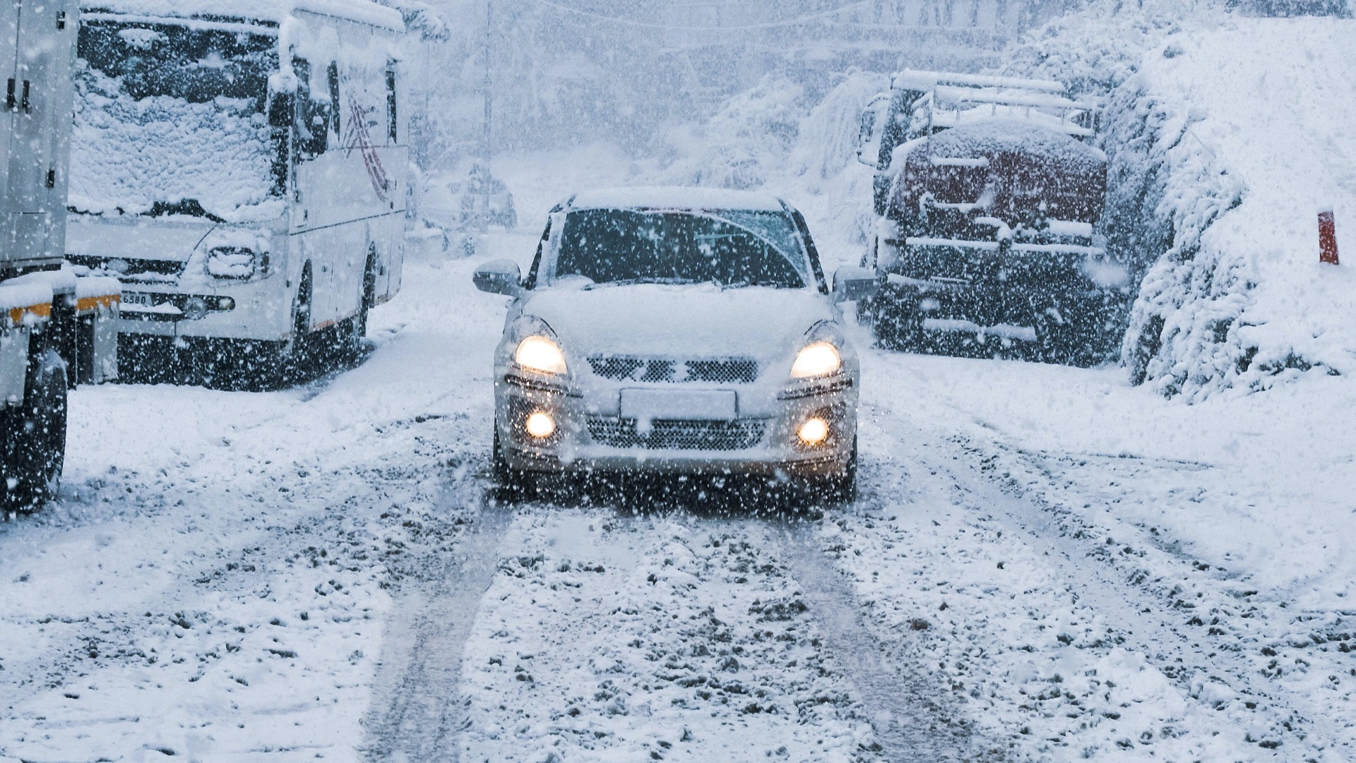 Auto im Winter Simplyfuture