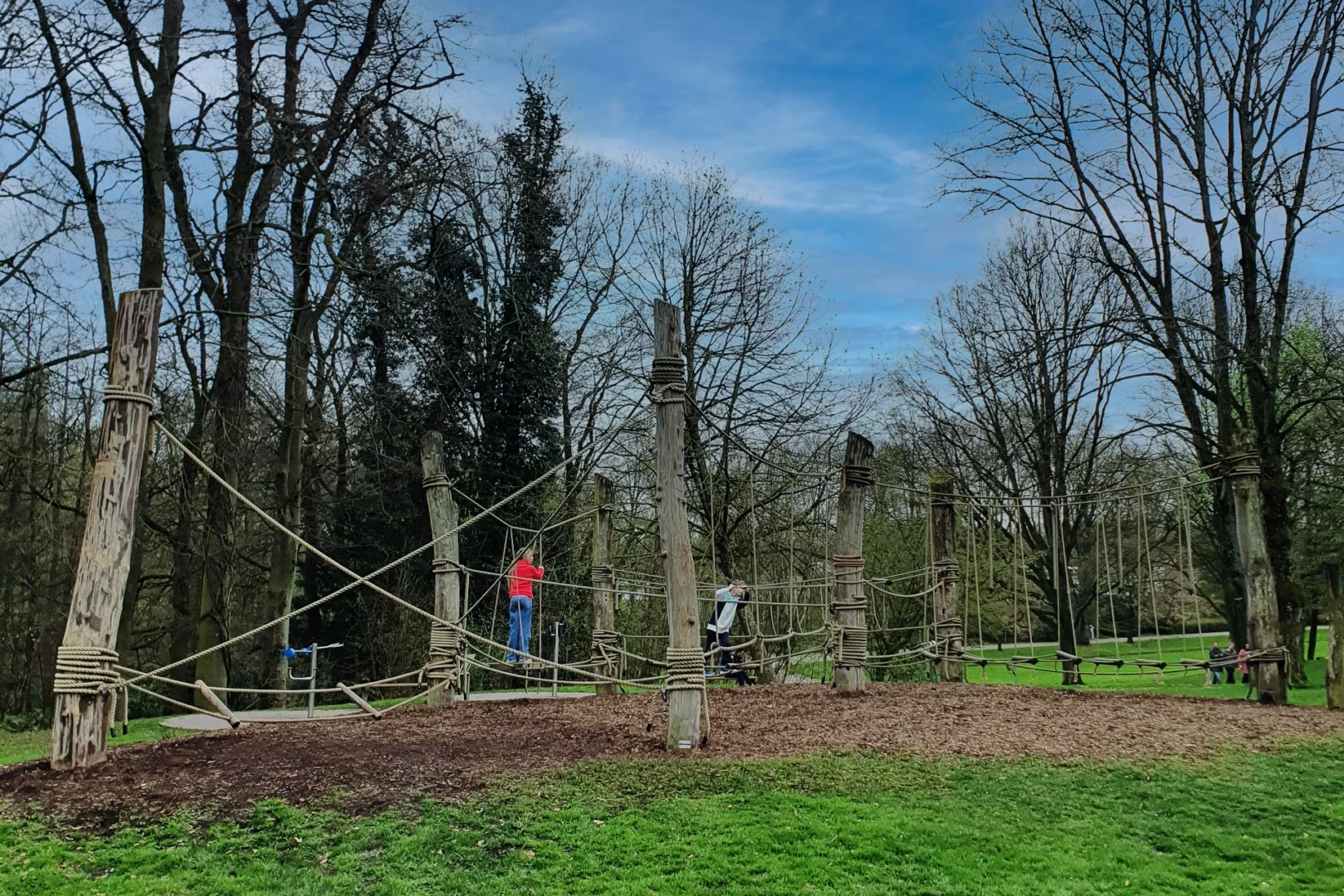 Grugapark Niedrig Seil Parkour