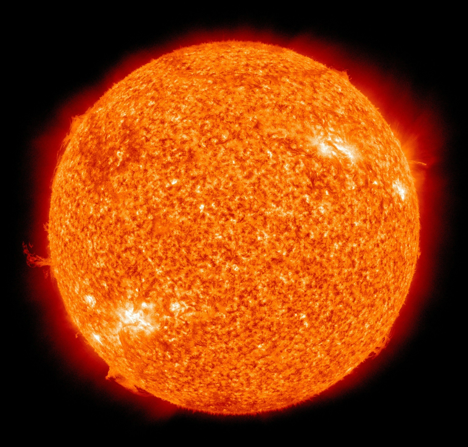 Sonnensturm-triff-auf-die-Erde NOAA Warnung